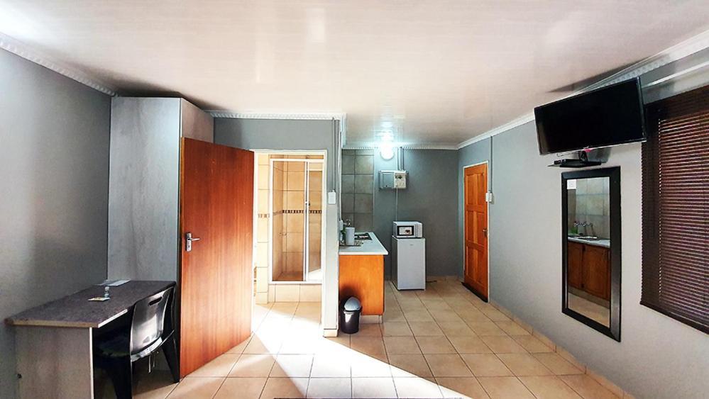 Genesis Self Catering Apartments Bloemfontein Zewnętrze zdjęcie